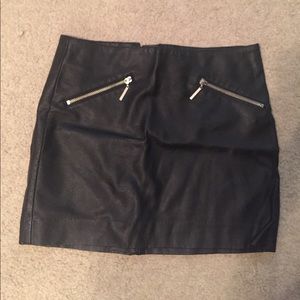 Faux leather mini skirt