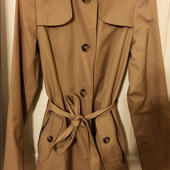 DKNY raincoat - Picture 2 of 8