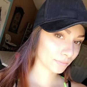 Meet your Posher, Justina