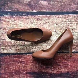 ⚜️ Beautiful Cole Haan Leather Pumps ⚜️