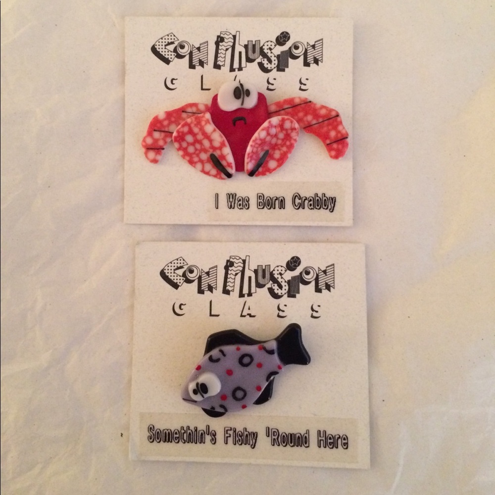 NWT 2 glass jewelry brooch bundle