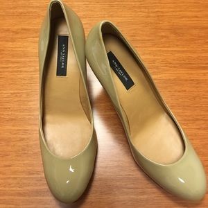 Beautiful Ann Tailor Shoes- like new