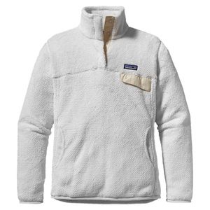 White Patagonia (re-tool snap) fleece XL