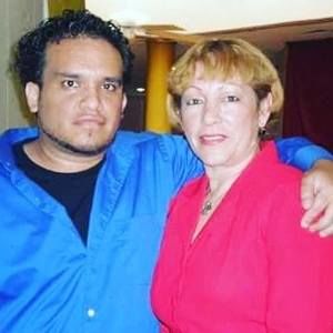 Meet your Posher, Dennis