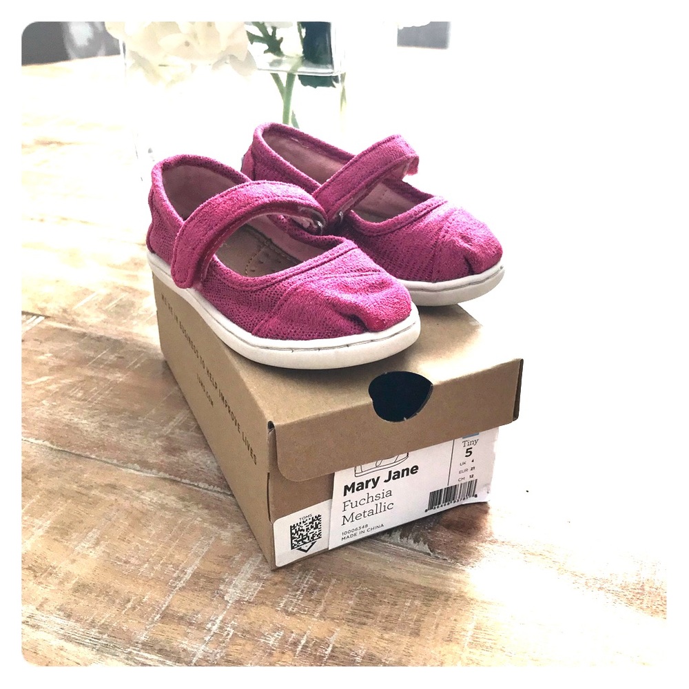 Girls Toms - Fuchsia size 5