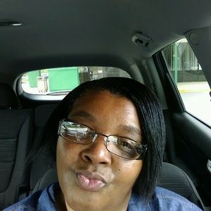 Meet your Posher, Vicki