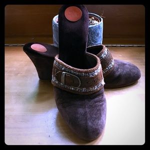 CYF Suede / Boucle Wedges