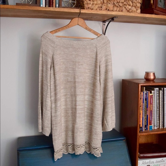 Sweaters - Long Sweater with Lace Hem