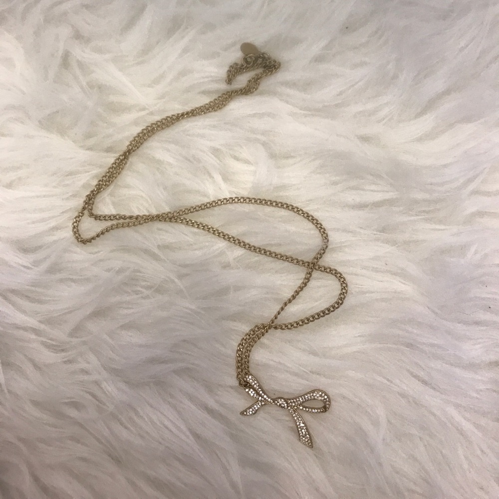 Rhinestone bow necklace