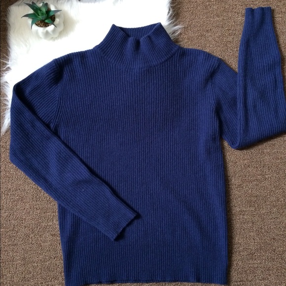 Sweaters - Sutton Studio 100% Cashmere turtleneck sweater