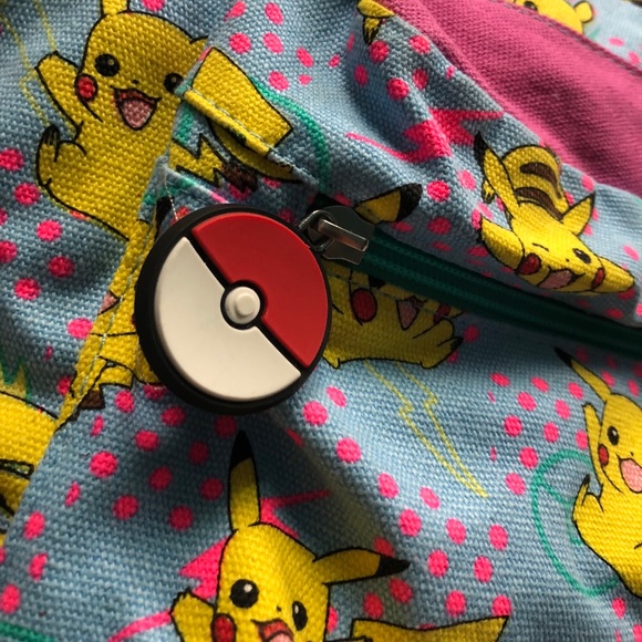 Pikachu Backpack - Picture 2 of 5