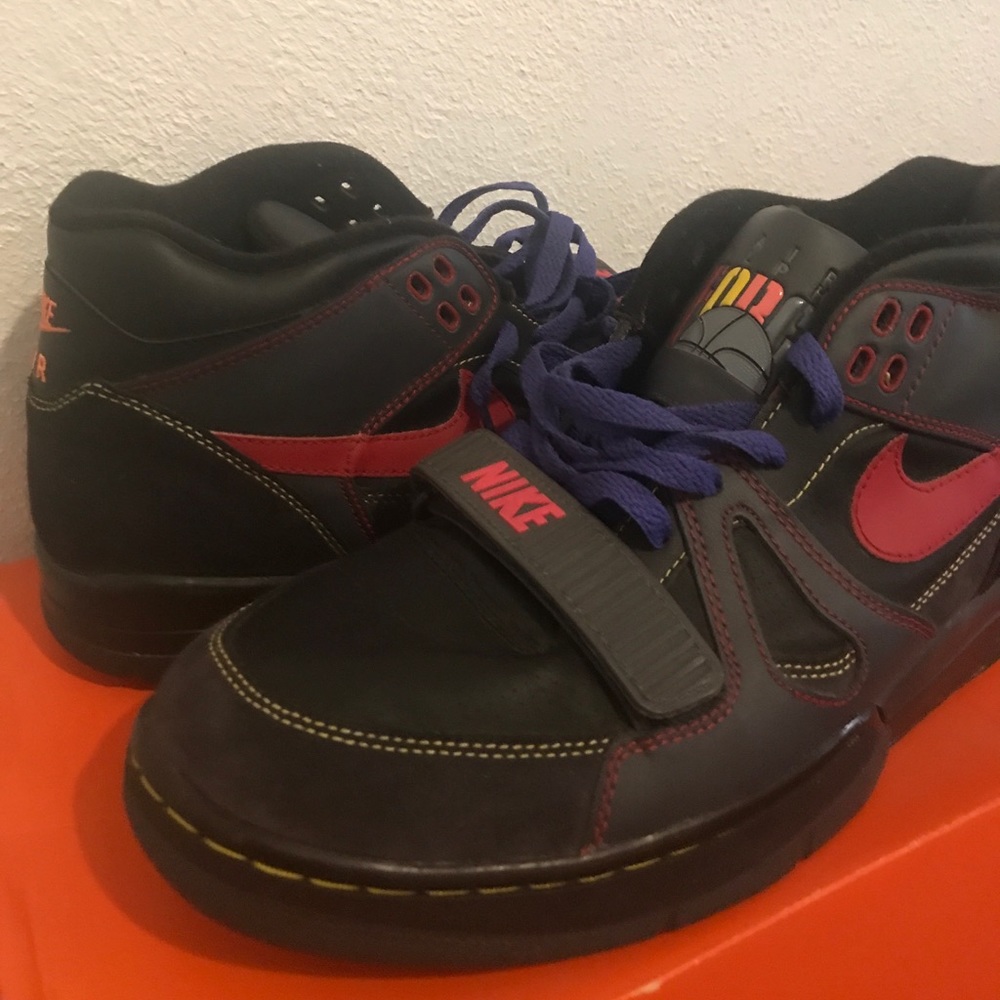 NIKE Air Alpha force 2 Black/Varsity Red