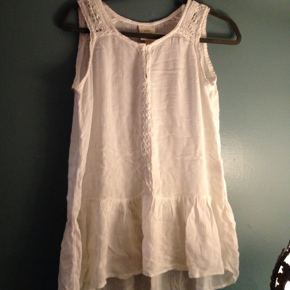 White peplum tank
