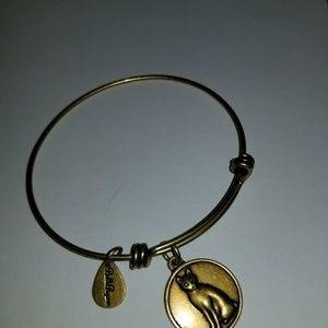 BRACELET BRACELET