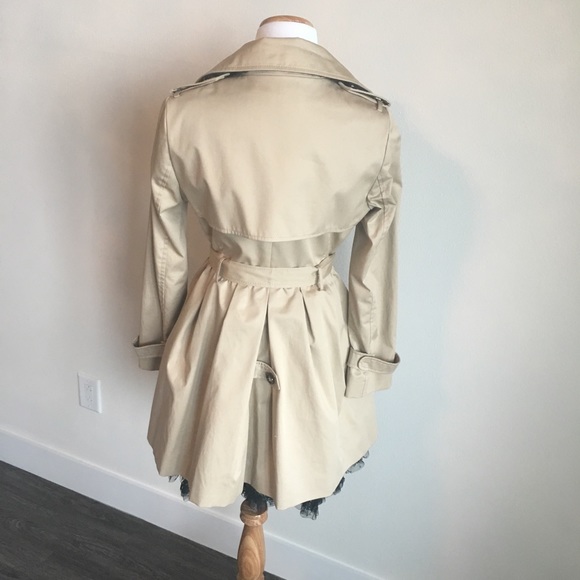 TEMP PRICE DROP RED Valentino beautiful trench - Picture 3 of 8