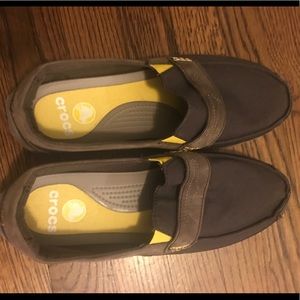 Crocs men's slip on boat shoes size 8