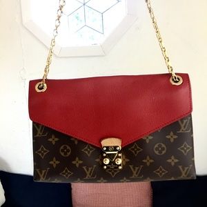 Louis Vuitton Pallas Chain