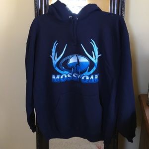 XL Mossy Oak Sweatshirt. Navy. Never Worn