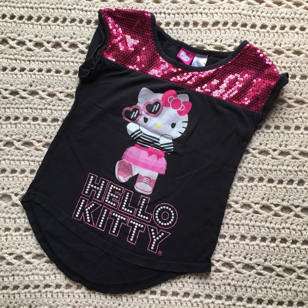 ❌SOLD❌ 🎀 Hello Kitty Tank With Sequins 🎀