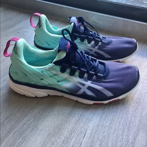 Asics Women's Gel-fit Sana Cross training shoe