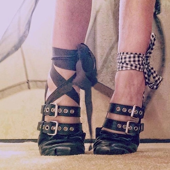 The Belle🎀Haute Modern Ballerina Flat🎀Pink Satin - Picture 2 of 8