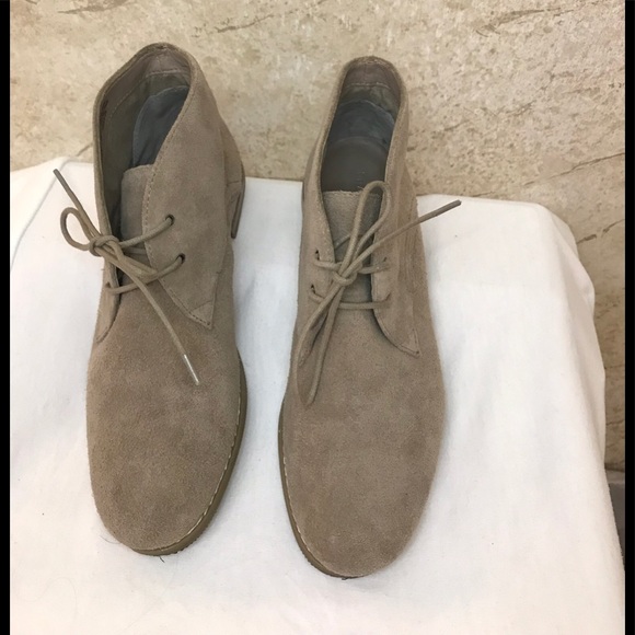 Franco Sarto Suede tie up booties - Picture 2 of 7