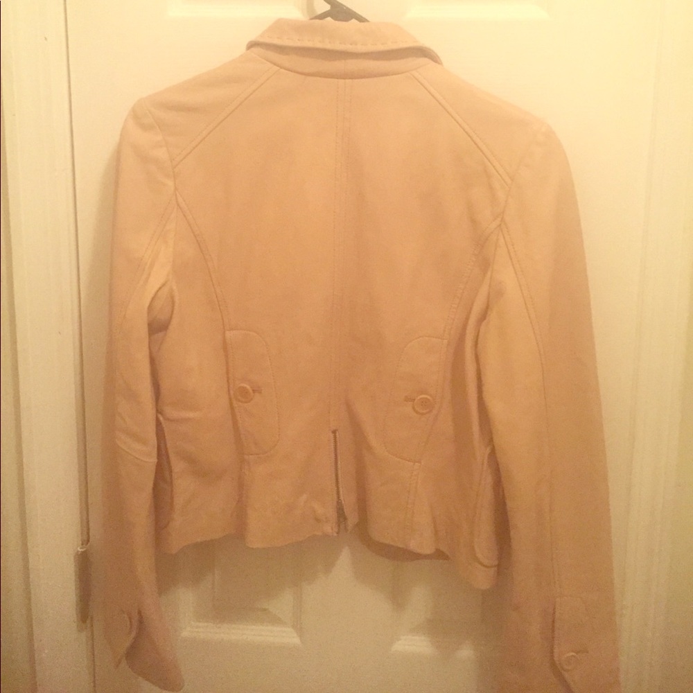BCBG MAXAZRIA LEATHER CROP JACKET.