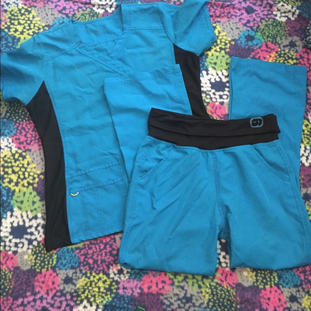 Wonderwink Scrubs Set
