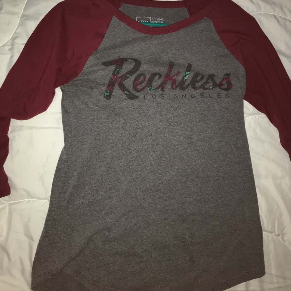 medium sleeved pacsun 50% Polyster 50% Cotton top