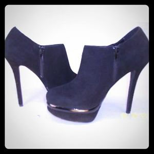 Kelsi  Dagger  odessa  black suede bootie