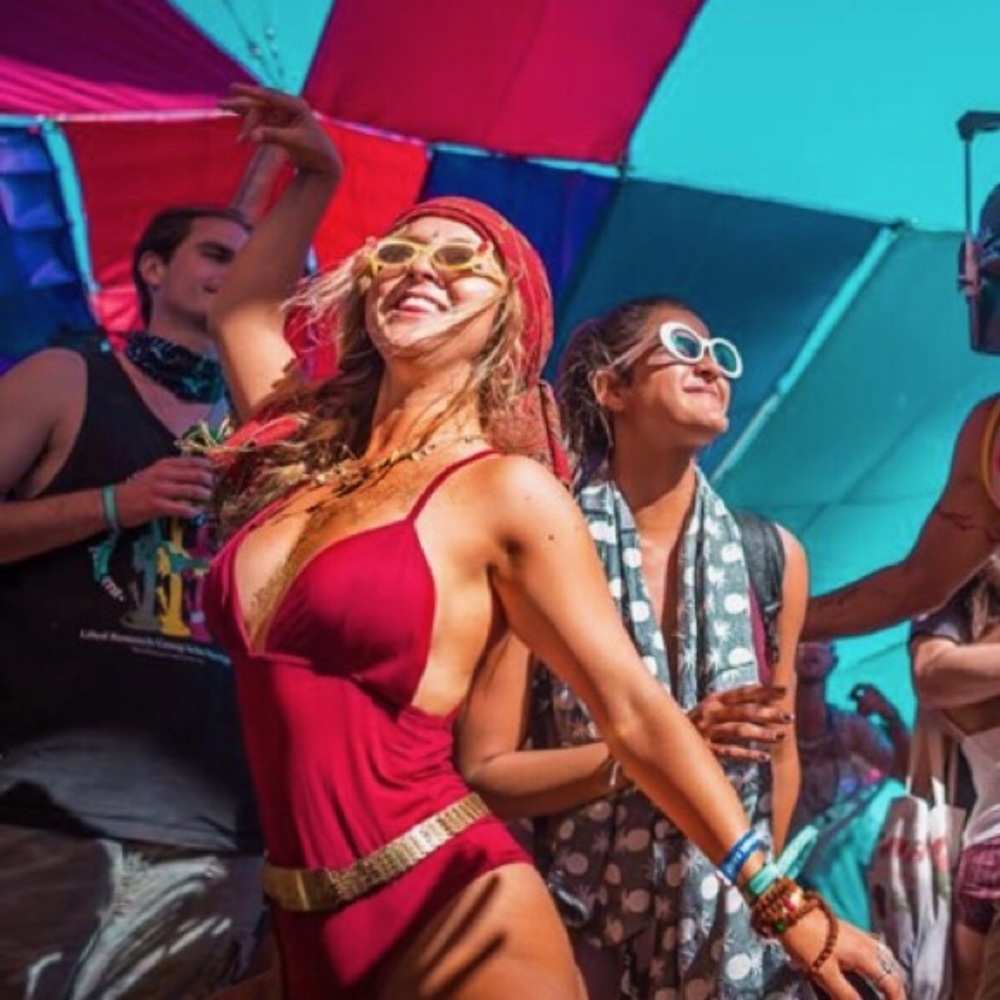 Meet your Posher, Leah