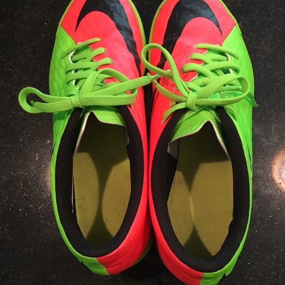 Nike Hypervenom X Turf cleats - Picture 2 of 5