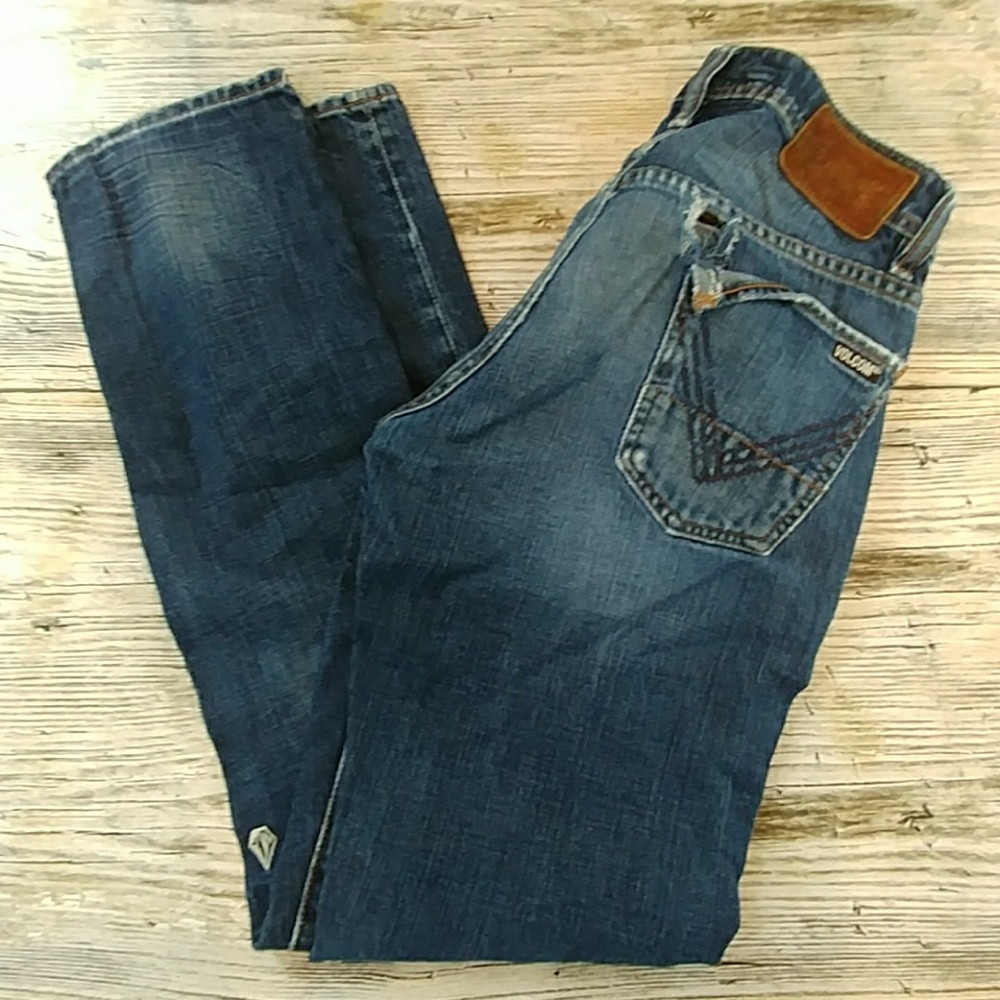 Mens 28x29 destroyed Valcom jeans