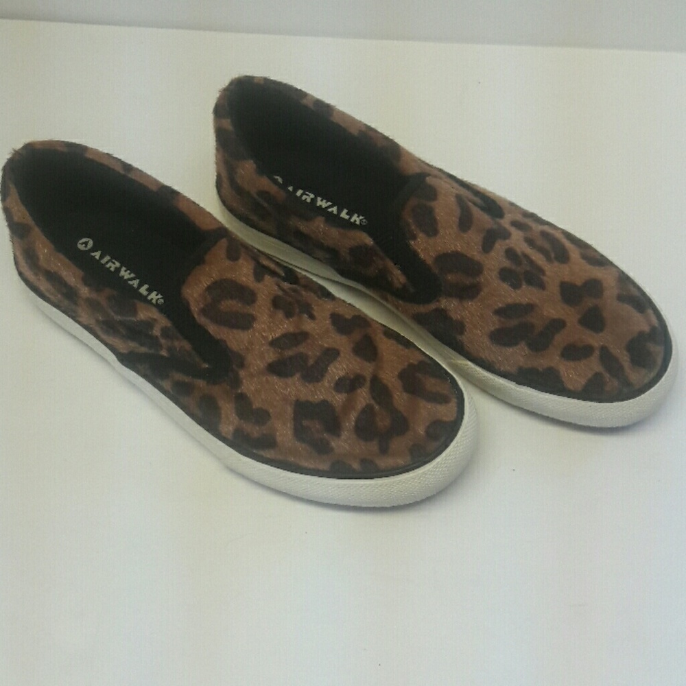 SUPER Cute Airwalk Leopard Furry Slip Ons Sz 8.5