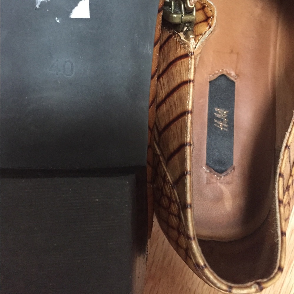 H&M leather 'snakeskin' low ankle shoe - Picture 5 of 5
