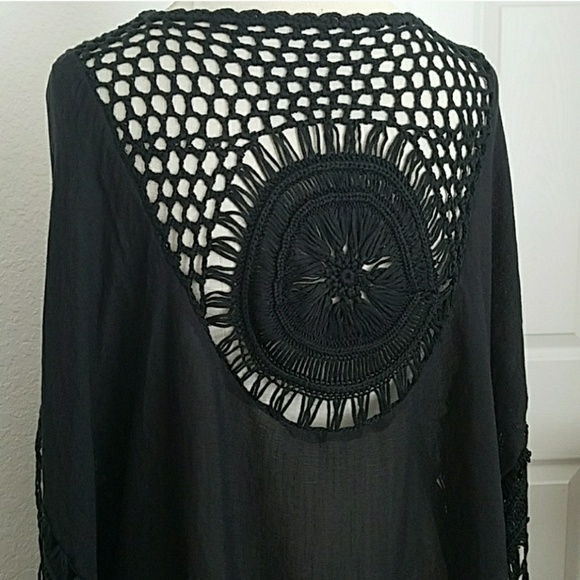 Tassled Crochet Medallion Kimoni - Picture 8 of 8