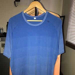 Lululemon Blue Gradient color shirt