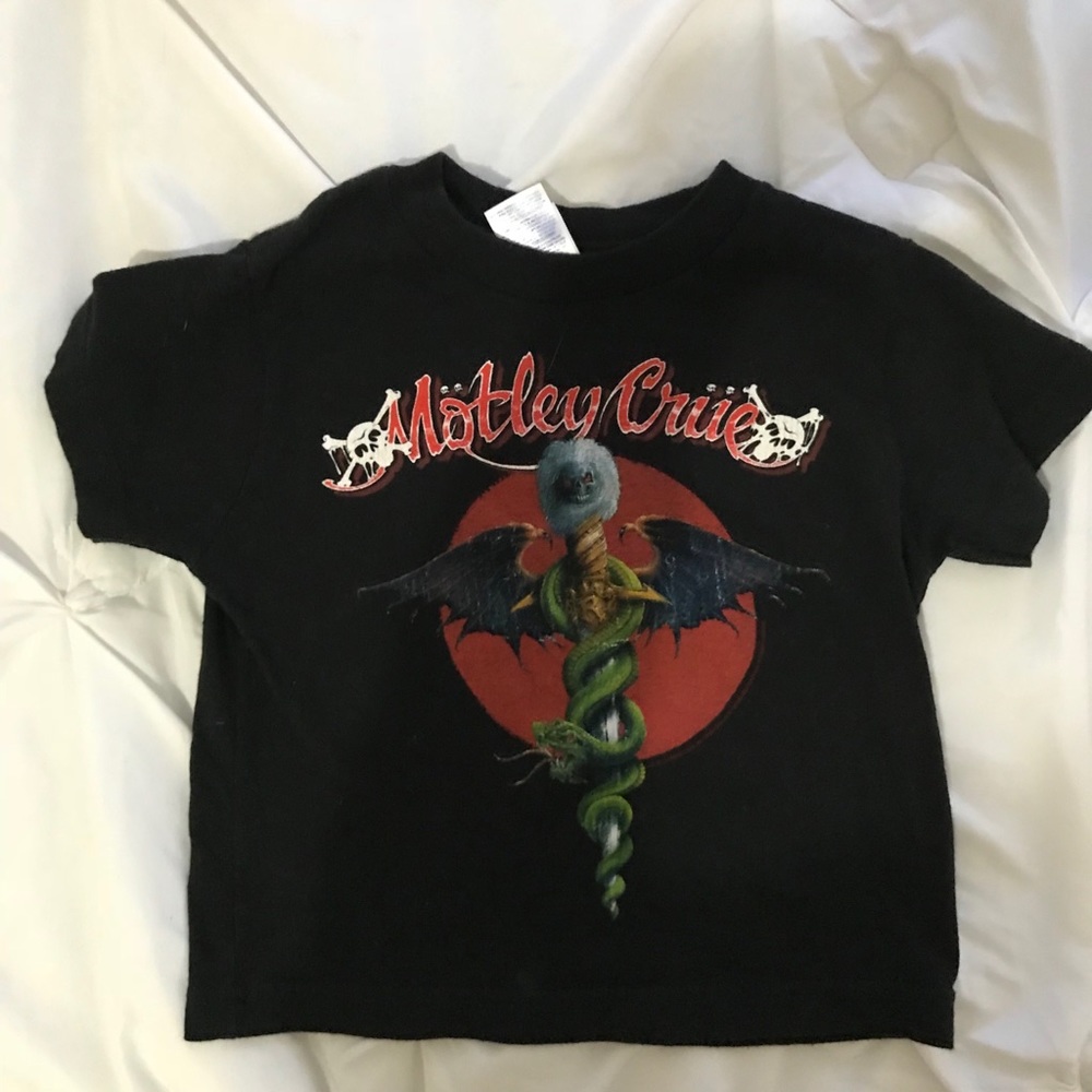 Size 3t Motley Crue tee