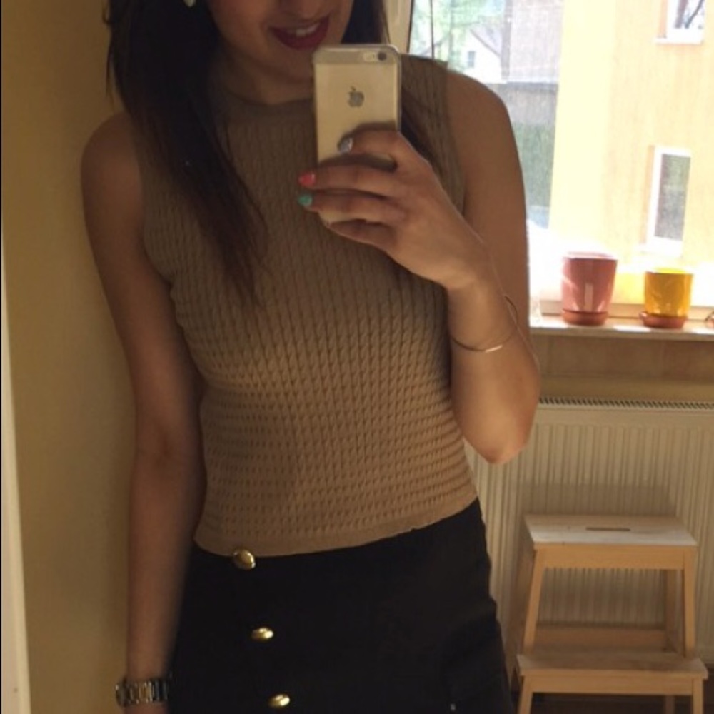 Zara Knit in Tan Brown Size S