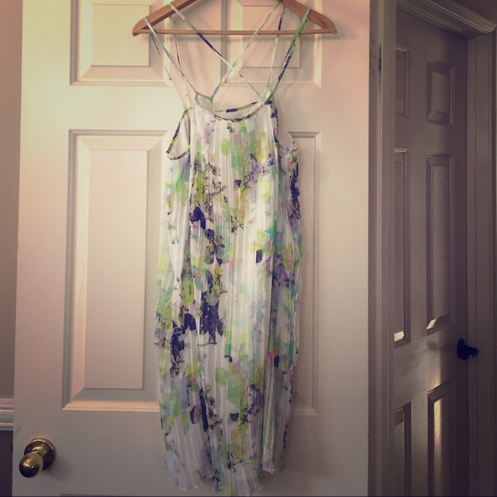 BCBG Generation Floral Pleated Dress Size L