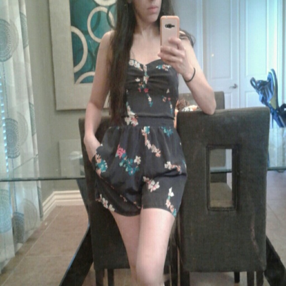 Romper - Picture 3 of 3