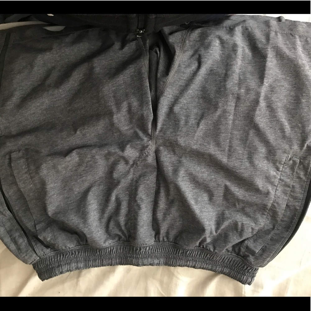 Gray Pacebreaker men's Short