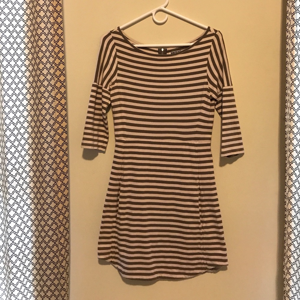 Cuuute 3/4 sleeve casual dress by Quicksilver