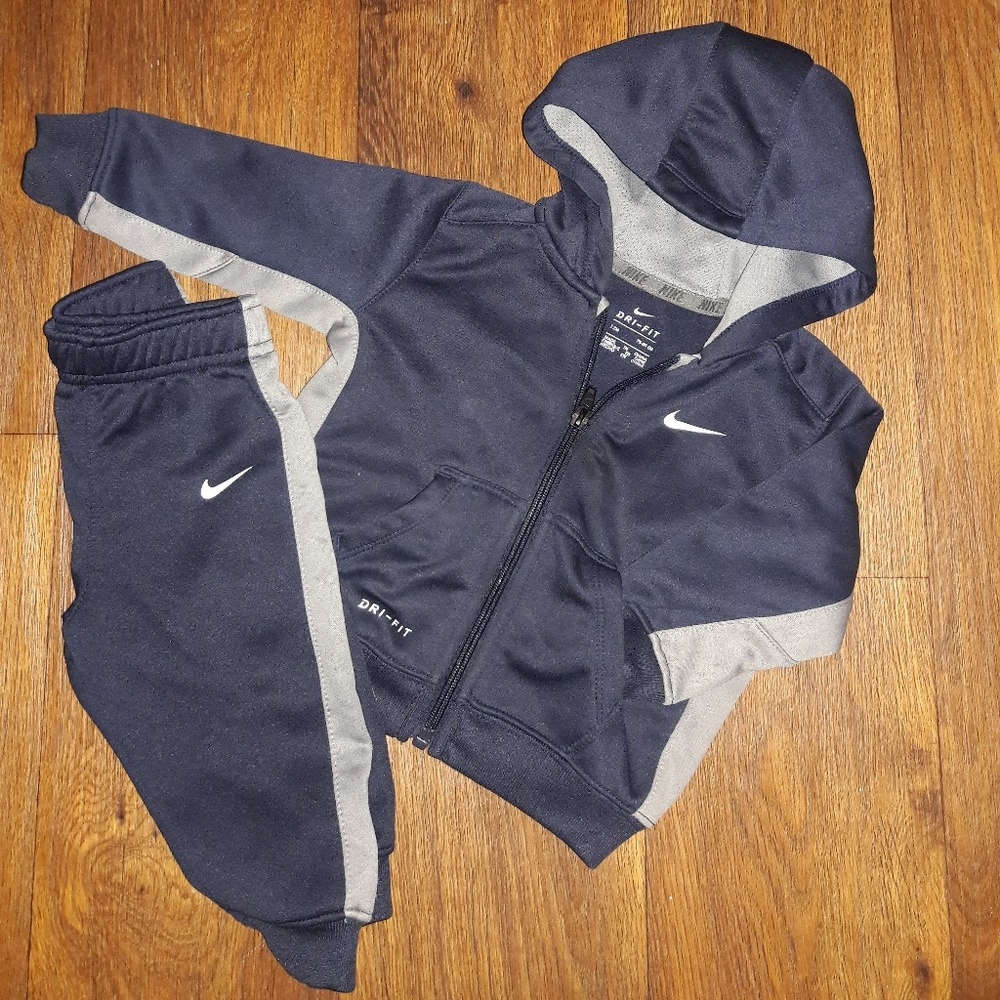 Infant Nike Dri-Fit jogging suit