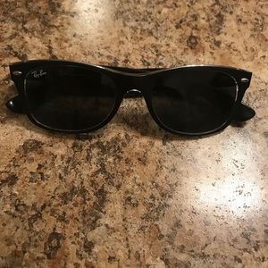 Ray-Ban Wayfarer Sunglasses