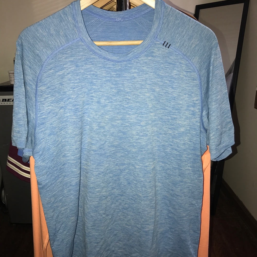 Metal Vent Tech Surge Short Sleeve