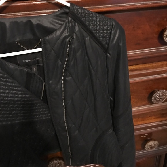 Black jacket - Picture 3 of 5