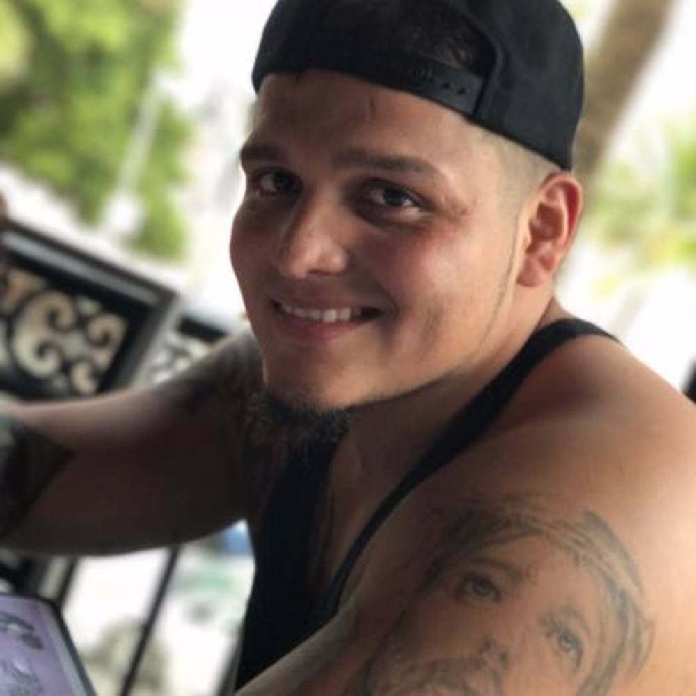 Meet your Posher, Andres