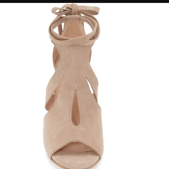 NWT Steve Madden tan suede sandal high heel - Picture 3 of 4