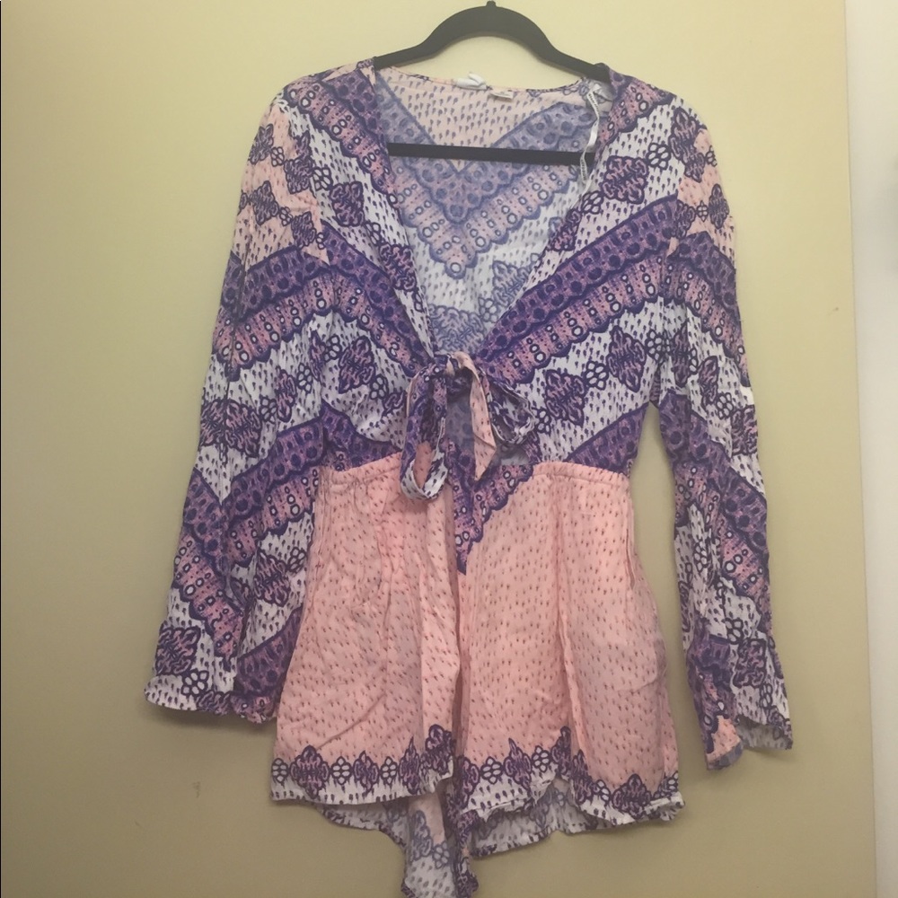 Front tie long sleeve romper with slit sleeves!!